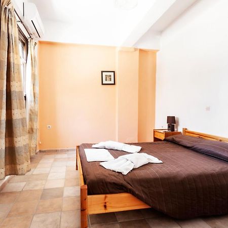 One Bedroom Apartment With Kitchenette# 12 A Raches  外观 照片